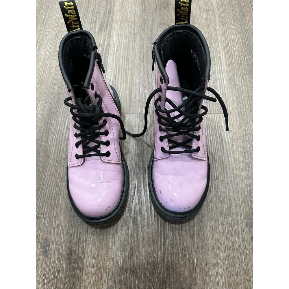 PINK DOC MARTEN SZ 2 PATENT BOOTS DR MARTEN‎